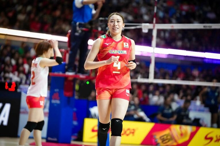 石川真佑（VNLブラジル戦）　©︎Volleyball World