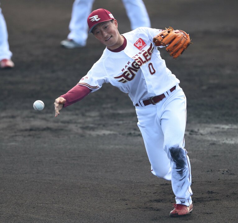 2020年の楽天ドラ1・小深田大翔（プロ2年目の2021年撮影）　©JIJI PRESS