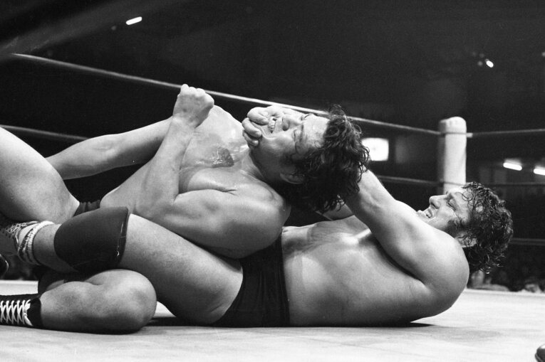 1975年に実現した猪木vsロビンソンの“奇跡の一戦”　©東京スポーツ新聞社