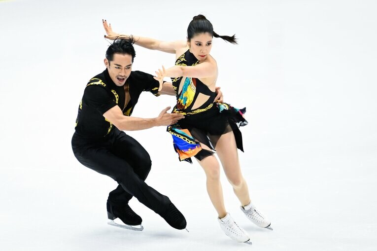 「すごい見つめられている感があって…」高橋大輔＆村元哉中が奏でる新たな関係性「音楽が鳴った瞬間、大ちゃんの目力が変わるんです」(60)