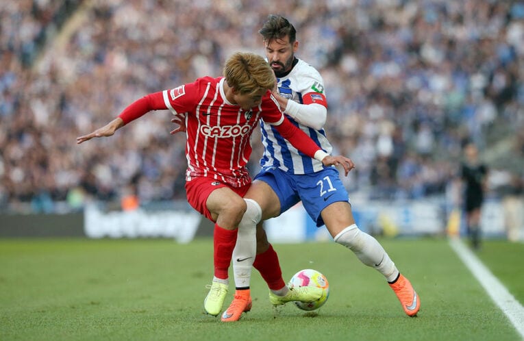 ヘルタ戦で堂安はアシストを記録するなど好プレーを見せた　©Getty Images