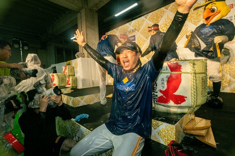 「今のソフトバンクに接戦で勝つのは“ほぼ不可能”」記者が驚いた異例の練習…コーチ証言「横浜に輸送してもらった」セリーグを圧倒する“力の正体”(11)
