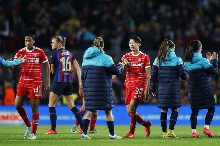 W杯ブラジル戦のウラで「バルサ女子がカンプノウで4万6967人」盛況なワケ… メッシ後に君臨する“女王”、熊谷紗希が見せた悔しさ(79)