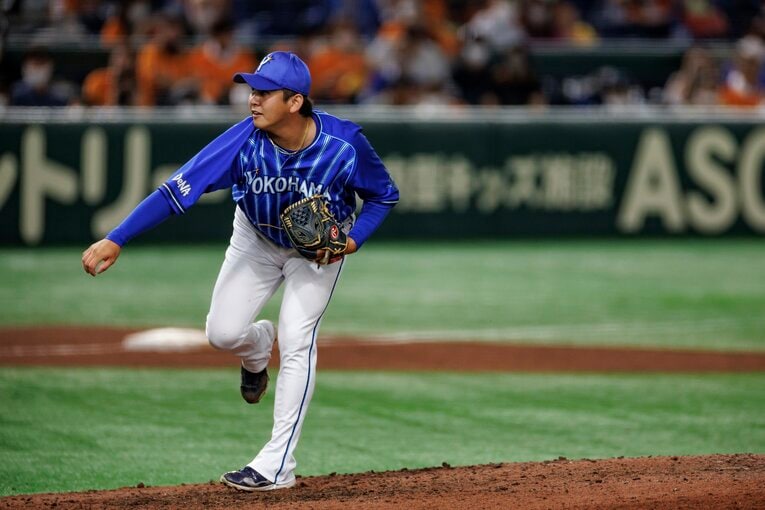 6月21日、巨人戦で登板する山﨑　©Kiichi Matsumoto