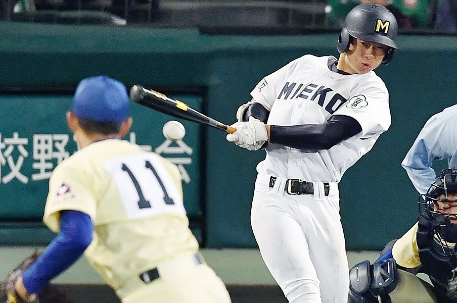 センバツの流行は「バントなし」。三重が大切にする打ちたい気持ち。<Number Web> photograph by Kyodo News