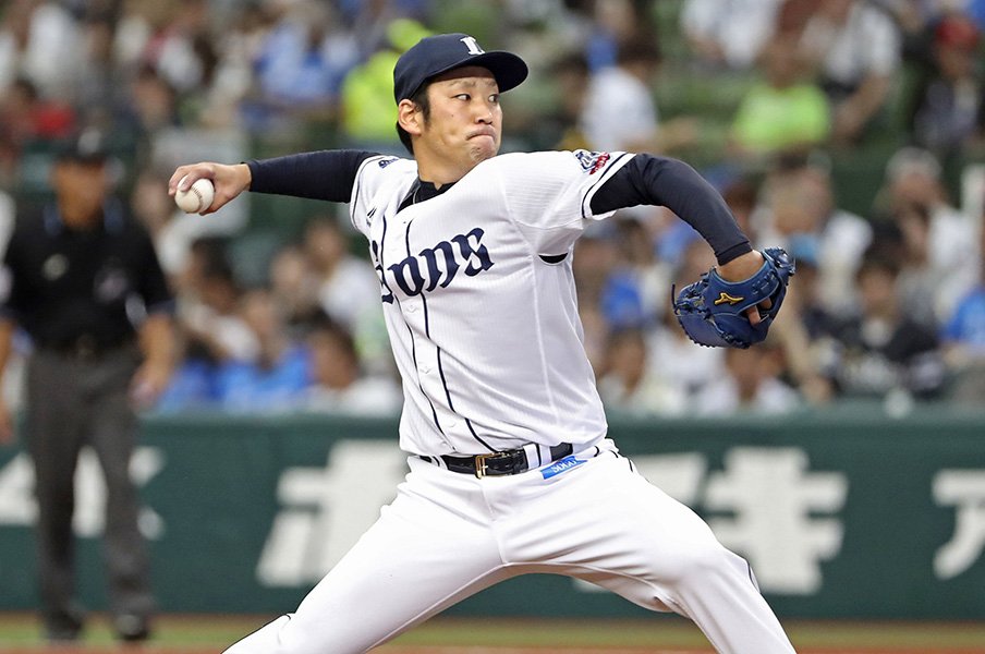 西武・増田達至を変えた配置転換。「中継ぎで周りが見られるように」<Number Web> photograph by Kyodo News