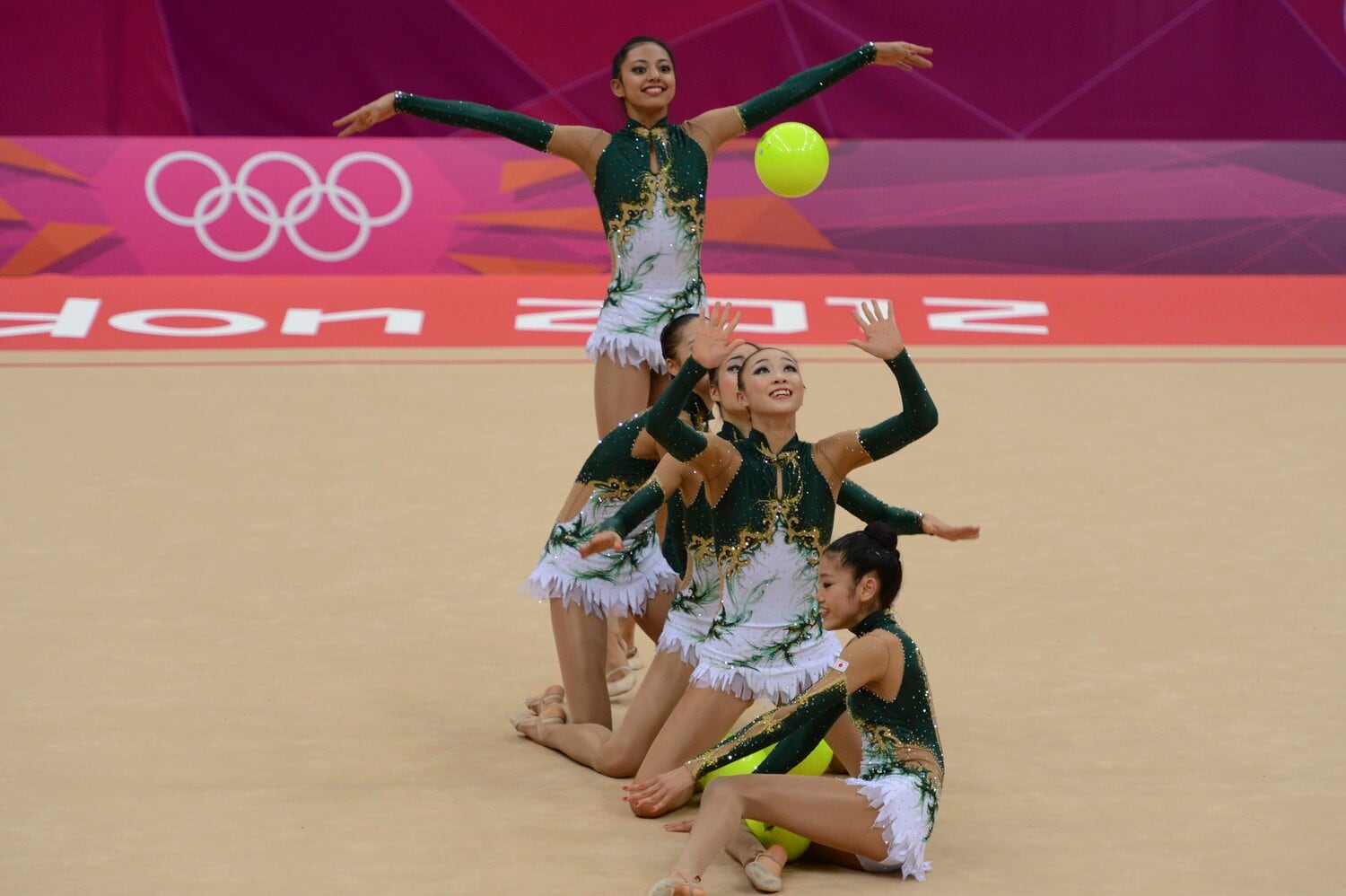 ロンドン五輪での演技　©Asami Enomoto/JMPA