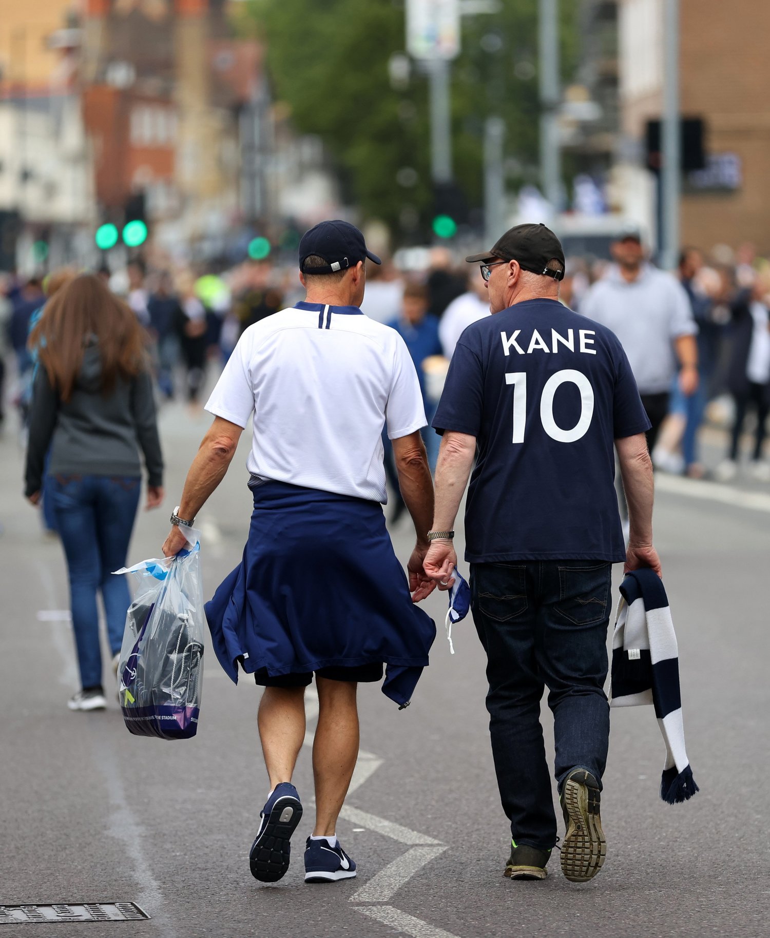 会場には10番のユニフォームを着たファンも多かったようだ　©Getty Images