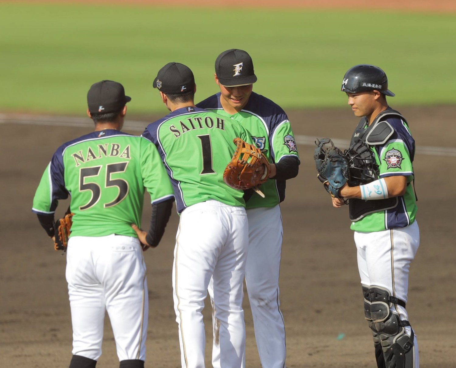 母校・早実の先輩でもある斎藤佑樹のラスト登板に、涙した清宮幸太郎　©︎Sankei Shimbun