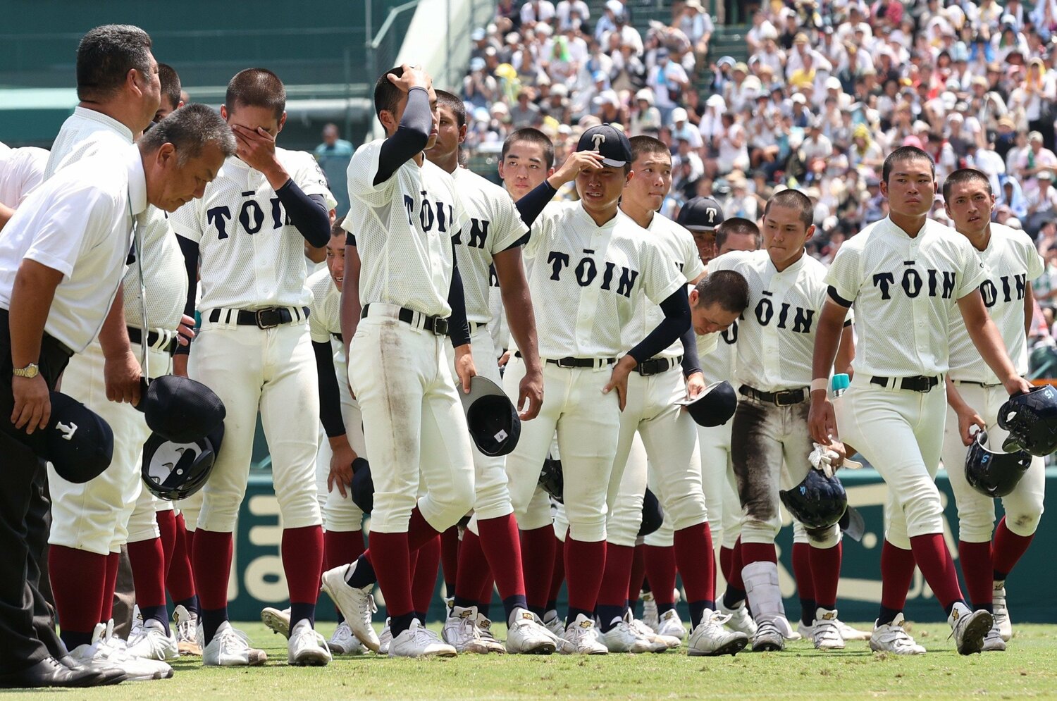 「このチームで勝たれへんのかと…」甲子園、強打・大阪桐蔭“衝撃の完封負け”はなぜ起きた？ 理想のフルスイングと現実との“ズレ”＜Number Web＞ photograph by JIJI PRESS