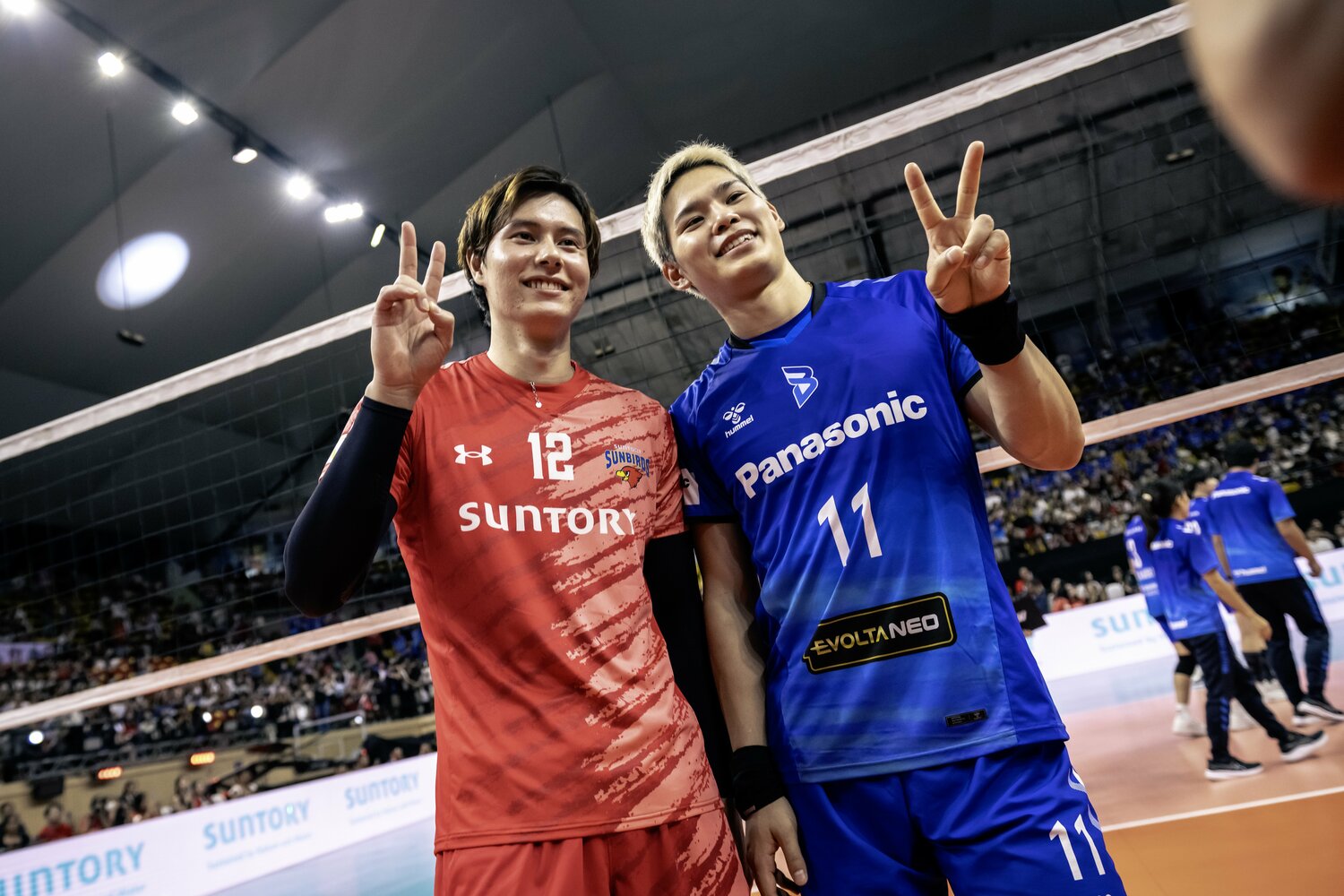 高橋藍（左）を擁するサントリーサンバーズとの開幕戦に挑む大阪ブルテオン。パリ五輪で好調だった西田有志の爆発に期待したい　©︎Takuya Sugiyama