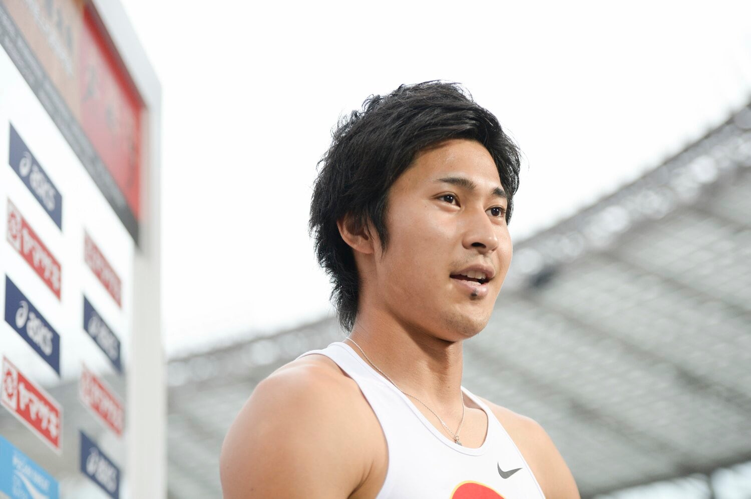 中大の同級生だった飯塚は2016年のリオ五輪の4継で銀メダルを獲得するなど日本のトップで活躍している　©BUNGEISHUNJU