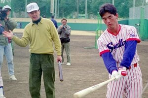 「練習せえへんもんなぁ…」長嶋茂雄“2世”長嶋一茂に《ドラ1指名》ヤクルト元スカウト部長のホンネ評「唯一、オヤジさんに似とったのは…」