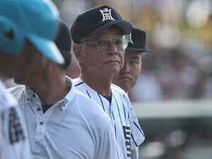 14年ぶり甲子園にカムバックの“やくざ監督”…広陵問題で「陰から文句を言うのは卑怯」発言の真意は？ 73歳の最年長指揮官が「野球は素人」と語るワケ
