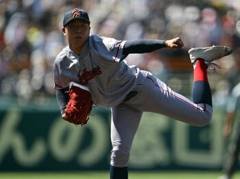 甲子園決勝から中4日で「超異例の登板」のナゼ…高校代表で京都国際・中崎琉生が見せたタフさ　甲子園→代表合宿直行も「すごく楽しいです」＜Number Web＞ photograph by Hideki Sugiyama