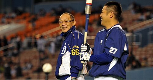 2004年オールスターゲーム井端弘和選手使用グラブ(値段交渉あり) 井端弘和を徹底解剖 - Number Web - ナンバー