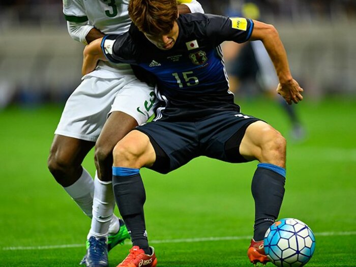 ボールが収まる大迫のありがたさ。“正しい競争”でハリルJは甦った！＜Number Web＞ photograph by Takuya Sugiyama