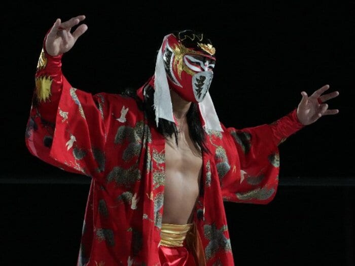 “伝説のプロレスラー”ハヤブサが令和に復活「正体は誰なのか？」“天才的だった”江崎英治の動きを再現「賛否はあると思うが…」元相棒が語った期待＜Number Web＞ photograph by Essei Hara