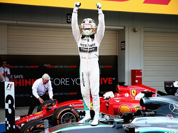 日本GPでハミルトンとアロンソに明暗。セナと並ぶ勝利数と“GP2”の屈辱。＜Number Web＞ photograph by Getty Images