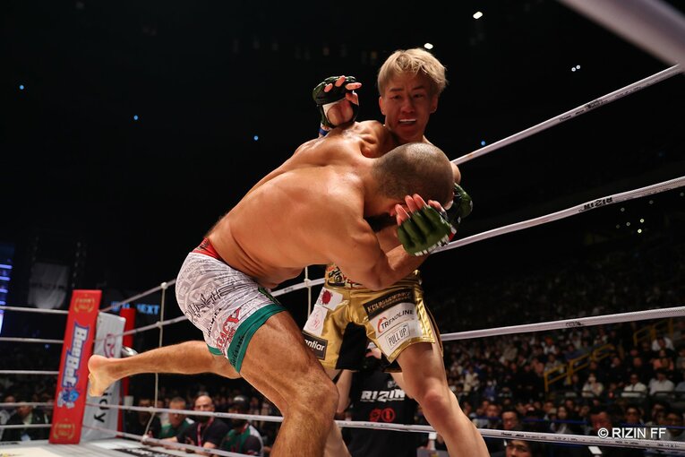 朝倉海vsフアン・アーチュレッタ　©RIZIN FF