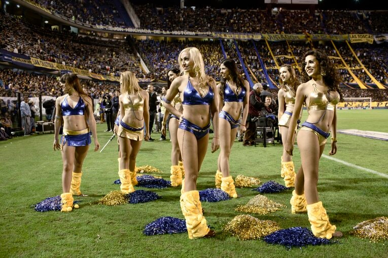 2012年のチアリーダー　©Getty Images