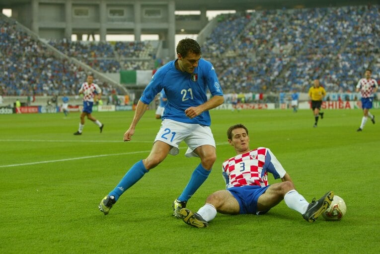 〈W杯史に残る誤審劇〉韓国vsイタリアから20年…「レフェリー人生最高の試合の1つ」忌み嫌われた審判モレノが認めない“2つのミス”(23)