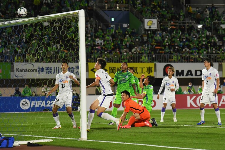 攻め続けながらも広島のゴールをこじ開けられなかった湘南。しかし選手たちは「勝ち点1」をポジティブに捉えている