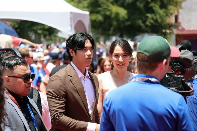 大谷翔平＆真美子の華麗なレッドカーペット集　©JIJI PRESS