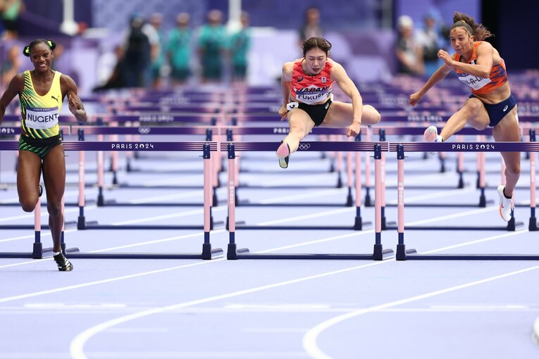 パリ五輪で激走を見せる福部　©JMPA