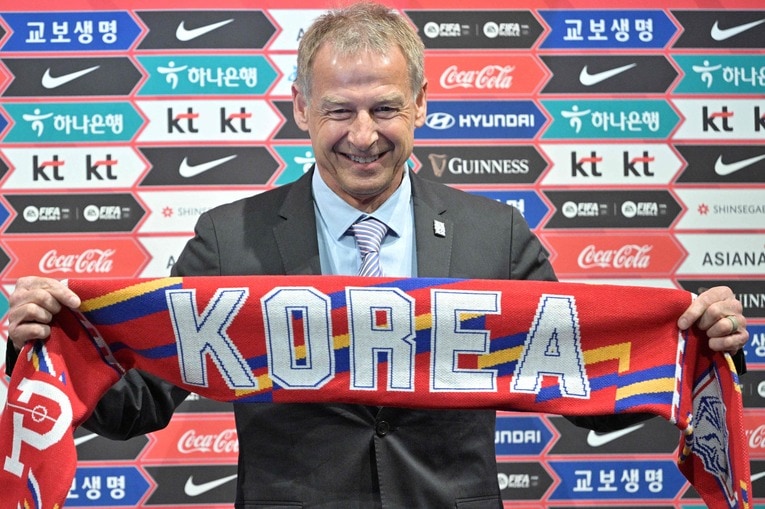 韓国代表新監督クリンスマンの就任会見　©︎AFLO