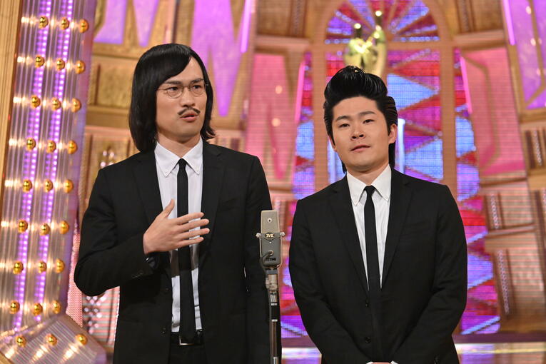 決勝は6番手で登場。「医療ドラマ」のネタをかけ全体9位、福本のツッコミポーズが話題に　©M-1グランプリ事務局