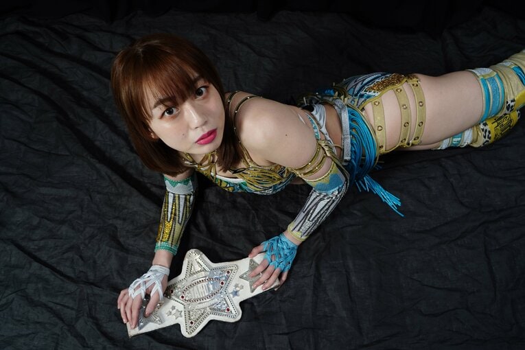 「もうプロレスを続ける資格が…」スターダム・上谷沙弥が苦悩の先に見つけた“答え”「飛べる今のうちに飛びたいんです」《特別グラビア》(45)
