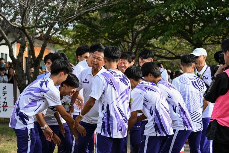 大八木前監督が“標的”に　©Nanae Suzuki