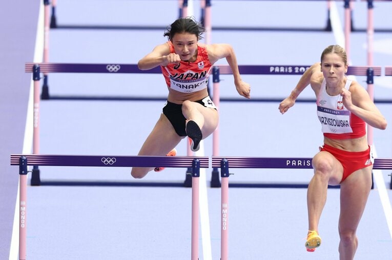 準決勝で隣のレーンだったポーランドのスクジショフスカ（右）がひとつの「指標」になるという　©JMPA