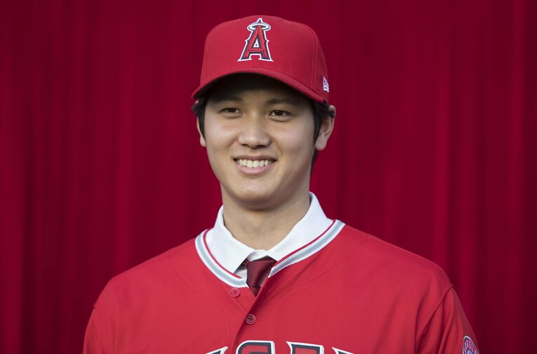 2017年12月、エンゼルス移籍会見での大谷翔平（当時23歳）　©Getty Images
