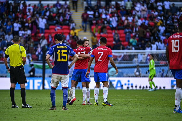 敗戦に呆然自失　©Takuya Sugiyama/JMPA