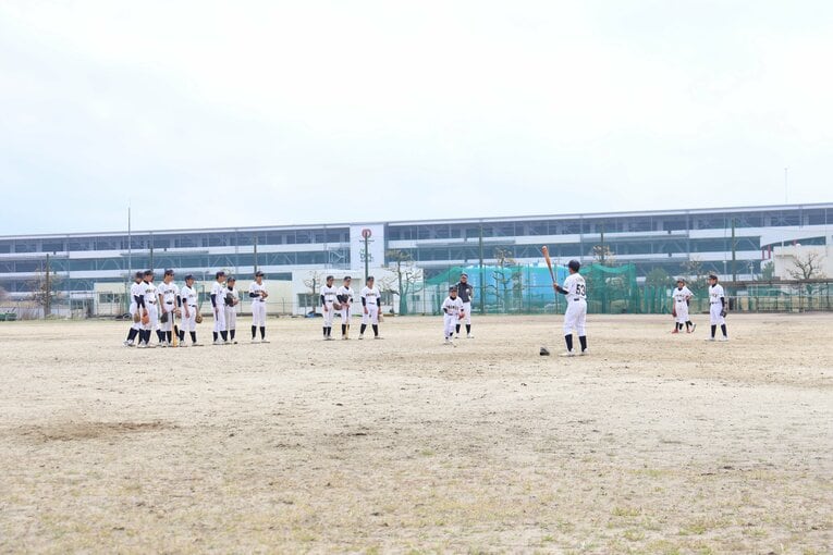 現在指導するのは、かつて所属した社会人チームから「プリンス」の名を冠する少年野球チームだ　©Genki Taguchi