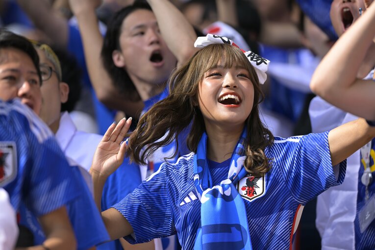 コスタリカ戦でも観客席から声援を送るサポーター　©Koki Nagahama／JMPA