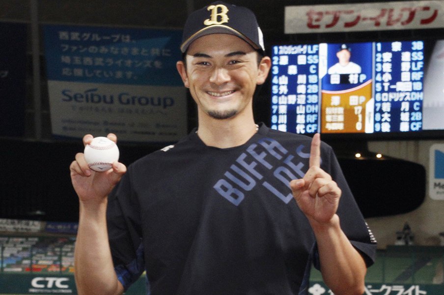 都立の星・鈴木優が迎えた開花の時。23歳に響いたベテラン捕手の言葉。<Number Web> photograph by Kyodo News