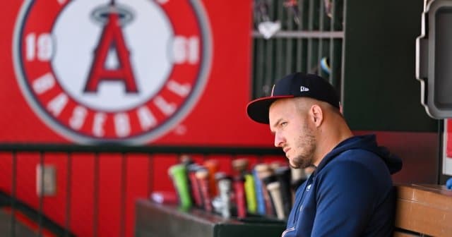 大谷翔平が消えた“エンゼルスの今”…元同僚のビックリ発言「チームのみんな言っている」球場で見た「残る日本企業の広告」「大谷のユニフォーム」（3／3）  - MLB - Number Web - ナンバー