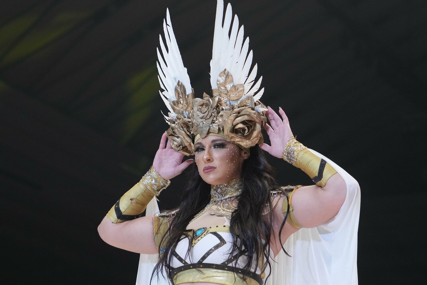 中野たむが持つ赤いベルトに挑戦した“謎の巨人”メーガン・ベーン