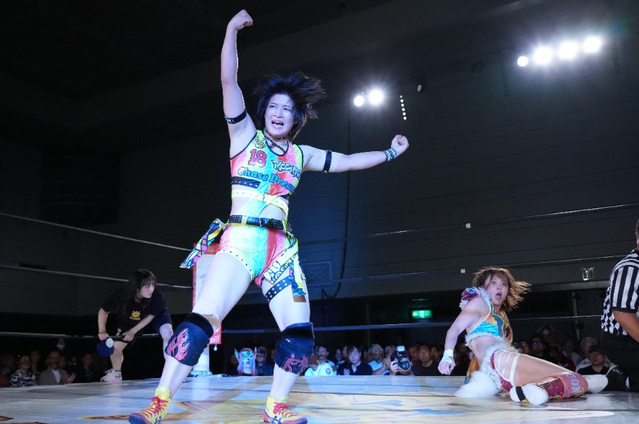 女子プロレス界に異変…岩谷麻優が“デビュー7カ月の新人”山岡聖怜18歳にまさかの完敗「足元すくわれたとかじゃなくて…」世代交代の予感は本物か＜Number Web＞ photograph by Essei Hara