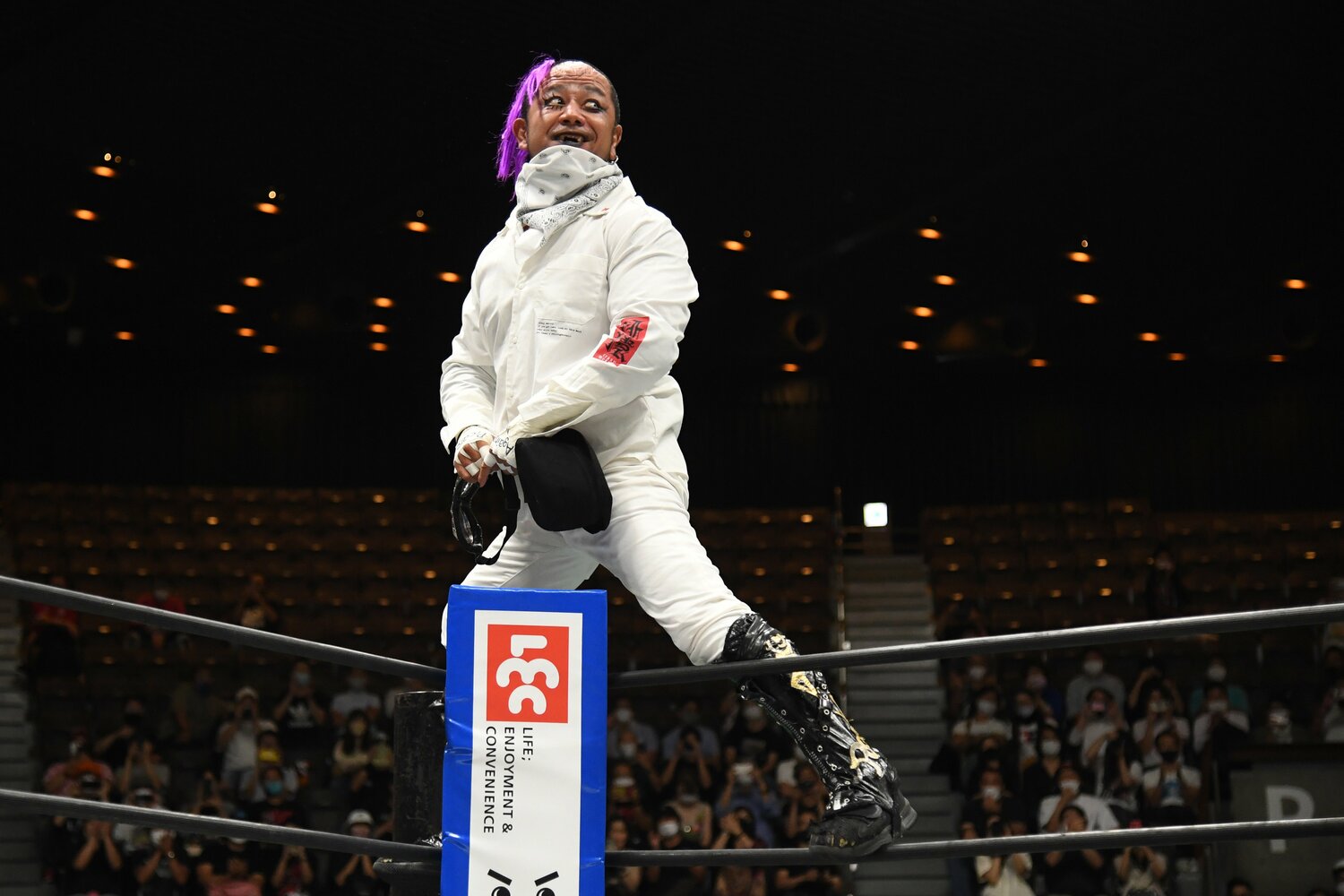 待ちに待ったシングル戦に喜びを隠せない葛西純（クリックすると「この記事の写真」に飛びます。流血等の過激な写真を含みますのでご注意ください）