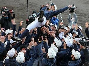 【センバツ初出場】“離島の大崎高校”の奇跡　「犯罪者のような扱いでした」2度の“不適切な指導”から復活した監督