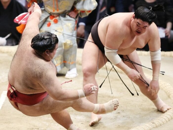 なぜ？ “ご意見番”武蔵丸が珍しく優しい「大関が負けてクヨクヨしてる姿を誰が見たいんだ？」「高安、諦めるなよ！」「三賞はケチくさい」＜Number Web＞ photograph by JIJI PRESS