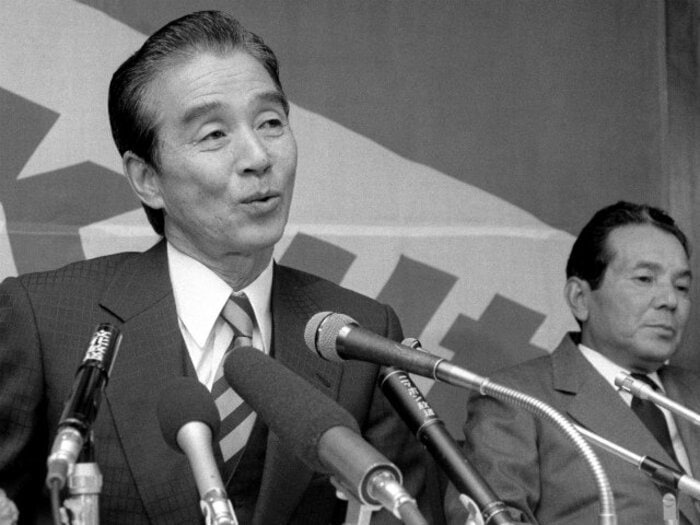 関根潤三、長嶋茂雄への熱い思い。ヤクルトでも監督を譲りたかった。<Number Web> photograph by KYODO