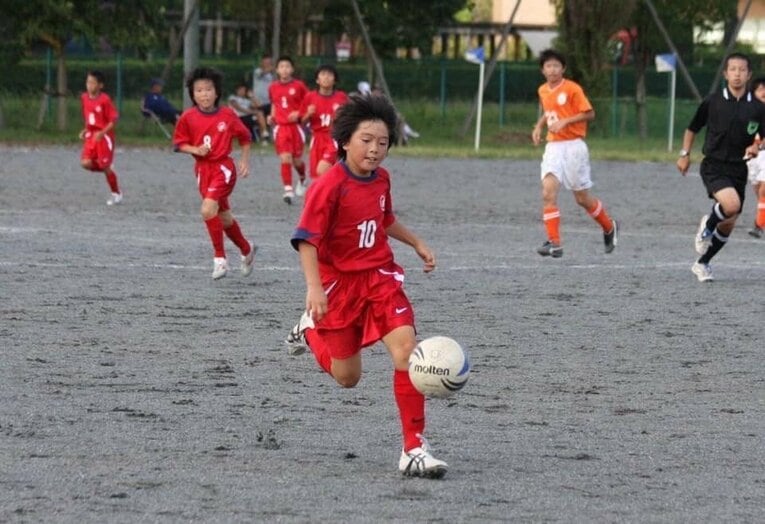 小学生の頃の相馬　※三菱養和SC・秋庭武彦氏提供