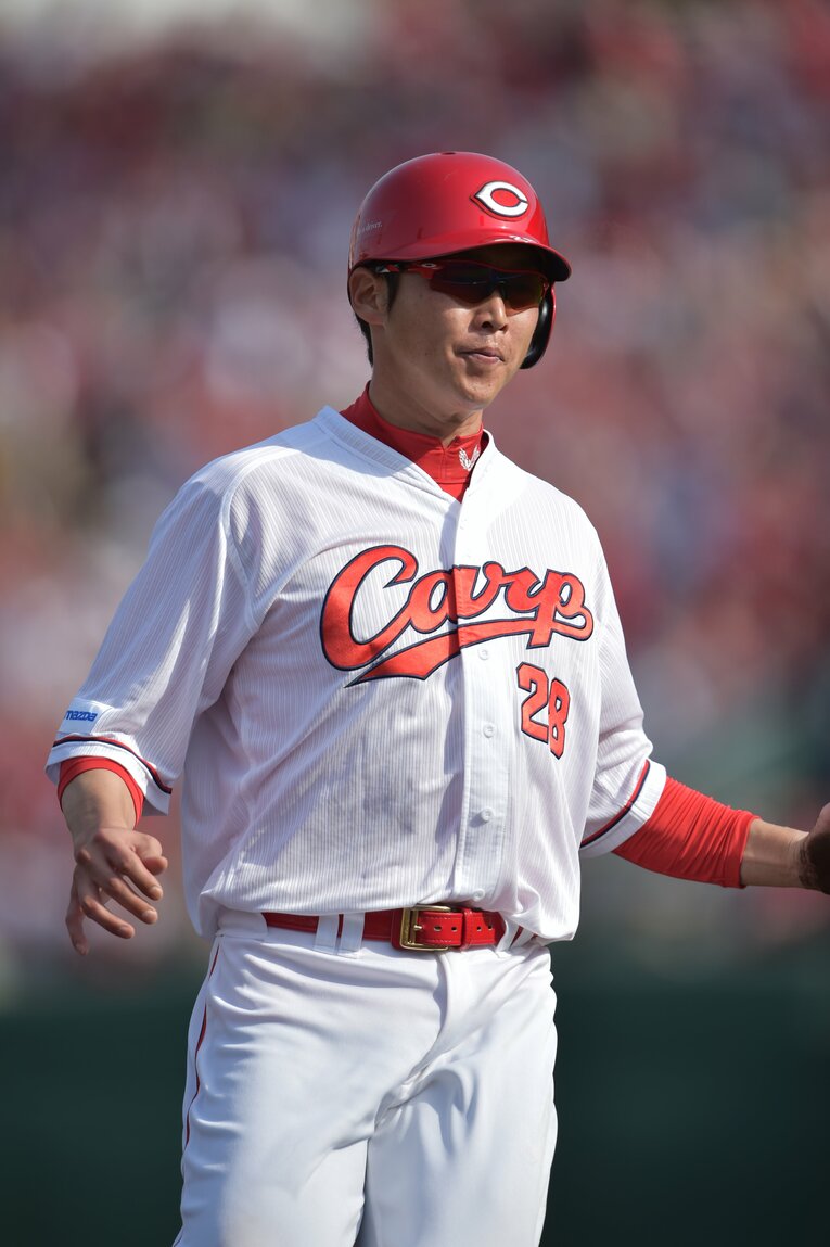 どんな瞬間も「絵になる男」広島カープ・新井貴浩監督の現役時代　©︎Hideki Sugiyama