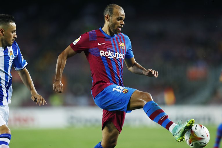 “メッシが去ったバルサとカンプノウ初戦”はどんな雰囲気だったか… 背番号10のファンと「前半10分のメッシコール＋ブーイング」〈現地撮影〉(38)