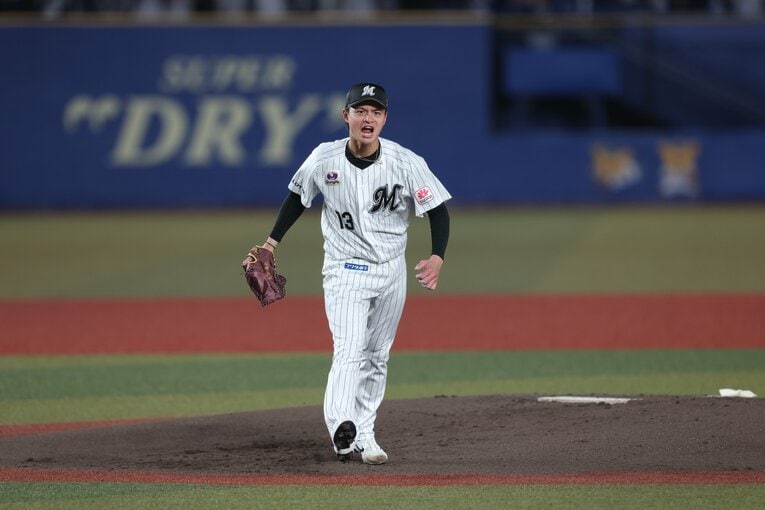 開幕投手に大抜擢で初白星を挙げた毛利海大投手　©Chiba Lotte Marines